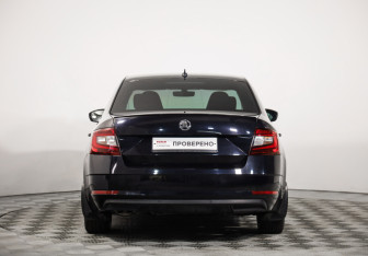 Подержанный автомобиль Skoda Octavia Liftback 2018 года (6 фото)