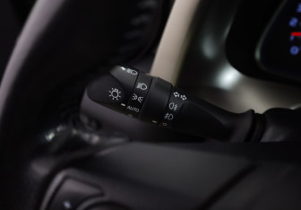 Подержанный автомобиль Toyota RAV4 2013 года (16 фото)