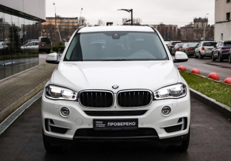 Подержанный автомобиль BMW X5 2014 года (2 фото)