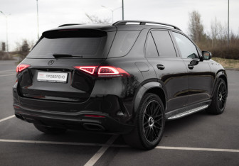 Подержанный автомобиль Mercedes-Benz GLE 2019 года (9 фото)