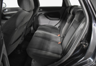 Подержанный автомобиль Ford Focus Wagon 2008 года (11 фото)