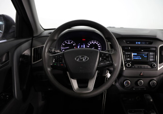 Подержанный автомобиль Hyundai Creta 2018 года (10 фото)