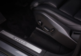 Подержанный автомобиль Volvo XC90 2019 года (26 фото)
