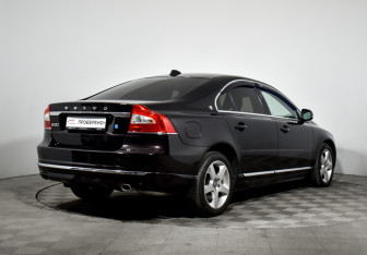 Подержанный автомобиль Volvo S80 2014 года (5 фото)