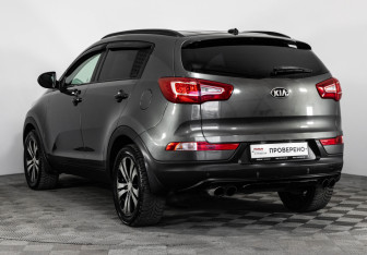 Подержанный автомобиль Kia Sportage 2012 года (7 фото)