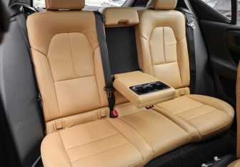 Подержанный автомобиль Volvo XC40 2021 года (31 фото)