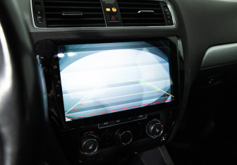 Подержанный автомобиль Volkswagen Jetta Sedan 2017 года (16 фото)