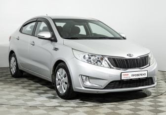 Подержанный автомобиль Kia Rio Sedan 2015 года (3 фото)