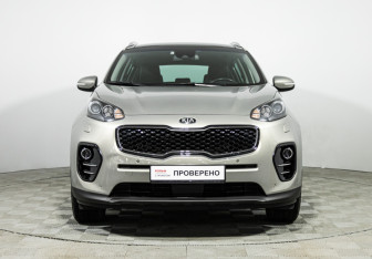 Подержанный автомобиль Kia Sportage 2016 года (2 фото)