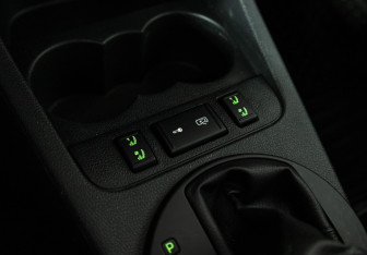 Подержанный автомобиль Skoda Roomster 2014 года (16 фото)