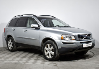 Подержанный автомобиль Volvo XC90 2009 года (3 фото)