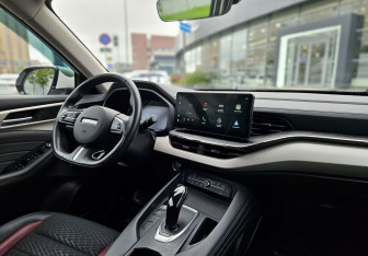 Подержанный автомобиль Haval F7 2022 года (13 фото)