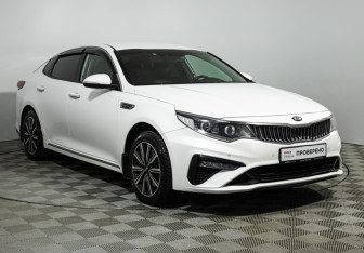 Подержанный автомобиль Kia Optima Sedan 2018 года (3 фото)