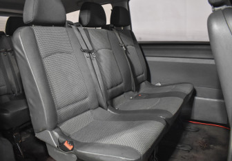 Подержанный автомобиль Mercedes-Benz Vito 2011 года (10 фото)