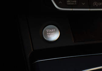 Подержанный автомобиль Audi Q5 2019 года (20 фото)