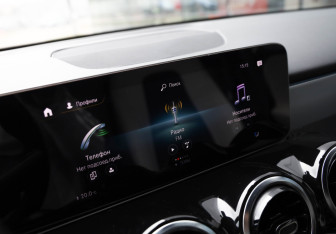 Подержанный автомобиль Mercedes-Benz GLB 2020 года (16 фото)