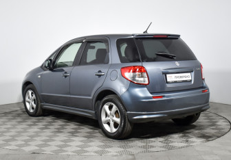 Подержанный автомобиль Suzuki SX4 Hatchback 2006 года (7 фото)