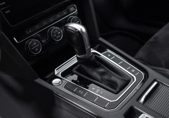 Подержанный автомобиль Volkswagen Passat Sedan 2018 года (12 фото)