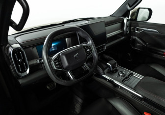 Подержанный автомобиль Jetour T2 2024 года (11 фото)