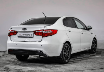 Подержанный автомобиль Kia Rio Sedan 2013 года (5 фото)