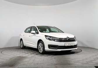 Подержанный автомобиль Citroen C4 Sedan 2018 года (3 фото)