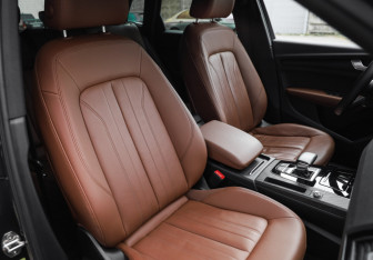 Подержанный автомобиль Audi Q5 2021 года (29 фото)