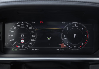 Подержанный автомобиль Land Rover Range Rover Sport 2019 года (17 фото)