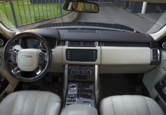 Подержанный автомобиль Land Rover Range Rover 2016 года (8 фото)