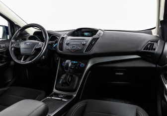 Подержанный автомобиль Ford Kuga 2017 года (9 фото)