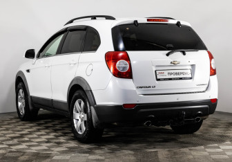 Подержанный автомобиль Chevrolet Captiva 2012 года (7 фото)