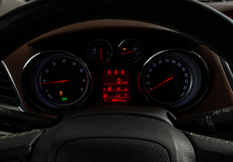 Подержанный автомобиль Opel Mokka 2013 года (18 фото)