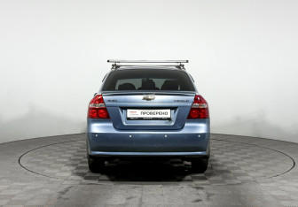 Подержанный автомобиль Chevrolet Aveo Sedan 2007 года (6 фото)