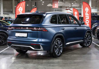 Подержанный автомобиль Geely Monjaro 2024 года (6 фото)