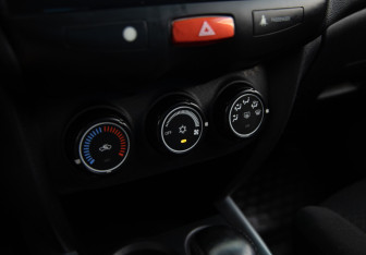 Подержанный автомобиль Mitsubishi ASX 2010 года (15 фото)