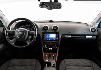 Подержанный автомобиль Audi A3 Hatchback 2012 года (10 фото)