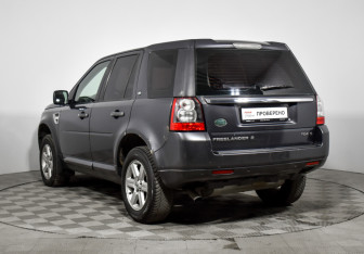 Подержанный автомобиль Land Rover Freelander 2010 года (7 фото)