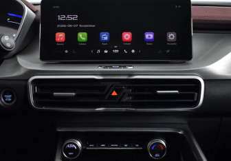 Подержанный автомобиль Geely Coolray 2021 года (16 фото)