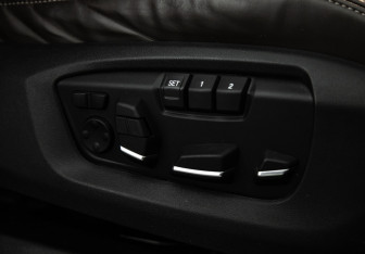 Подержанный автомобиль BMW X5 2017 года (24 фото)