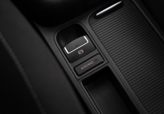 Подержанный автомобиль Volkswagen Tiguan 2015 года (15 фото)
