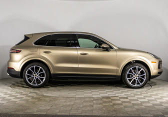 Подержанный автомобиль Porsche Cayenne 2019 года (4 фото)
