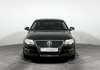 Подержанный автомобиль Volkswagen Passat Sedan 2006 года (2 фото)