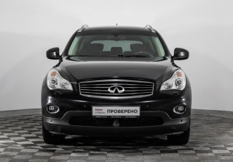 Подержанный автомобиль Infiniti QX50 2013 года (2 фото)