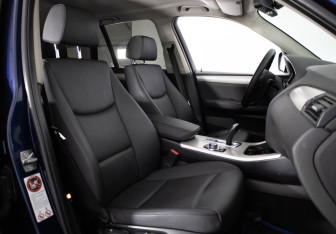 Подержанный автомобиль BMW X3 2012 года (18 фото)