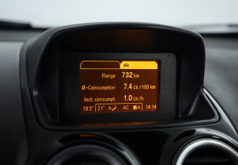 Подержанный автомобиль Opel Corsa 2013 года (14 фото)