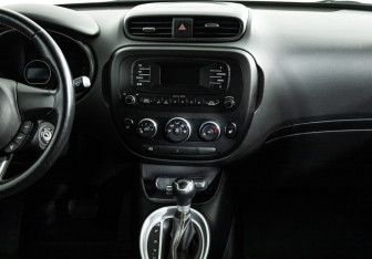 Подержанный автомобиль Kia Soul 2016 года (14 фото)