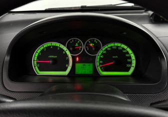 Подержанный автомобиль Chevrolet Aveo Sedan 2007 года (17 фото)