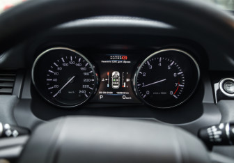 Подержанный автомобиль Land Rover Range Rover Evoque 2013 года (14 фото)