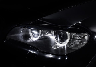 Подержанный автомобиль BMW X5 2010 года (8 фото)