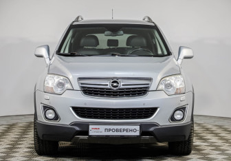 Подержанный автомобиль Opel Antara 2014 года (2 фото)
