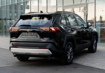 Новый Toyota RAV4 2025 (6 фото)